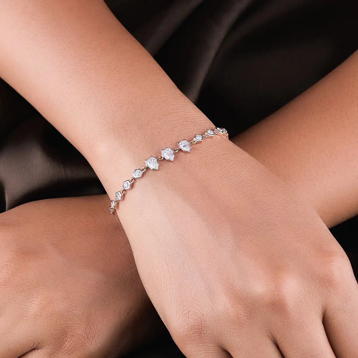 VVS Moissanite Hexagon Bezel Multi-Cut Tennis Bracelet 925 Sterling Silver Iced Out Portrait Shield Diamond Link Wristwear