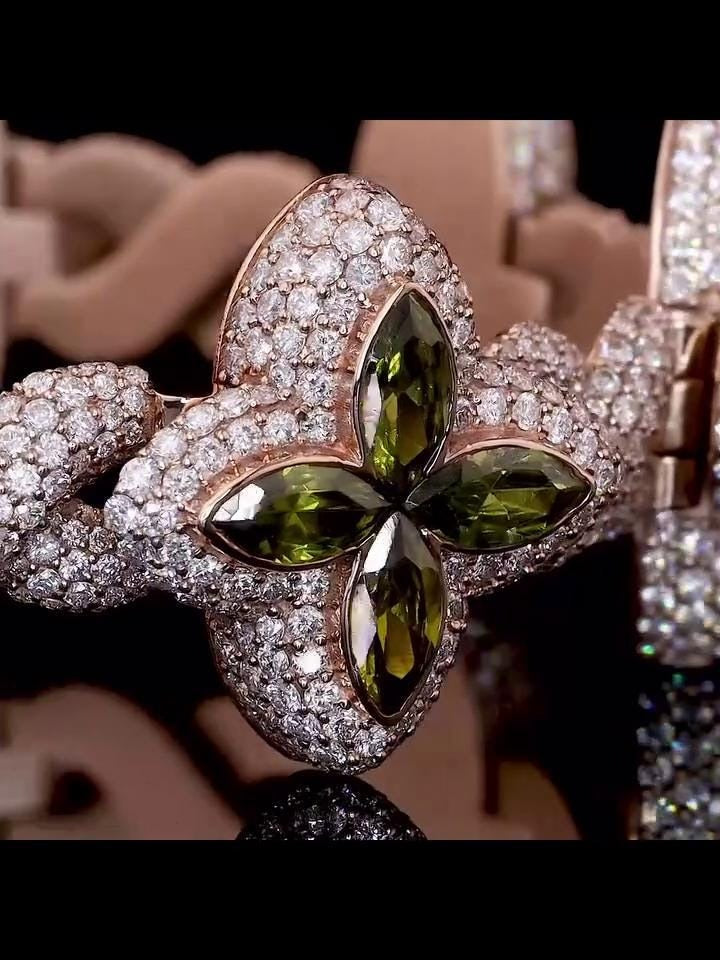 Men's Marquise Cut Green Peridot Four-Leaf Clover Bracelet, Infinity Link Bracelet